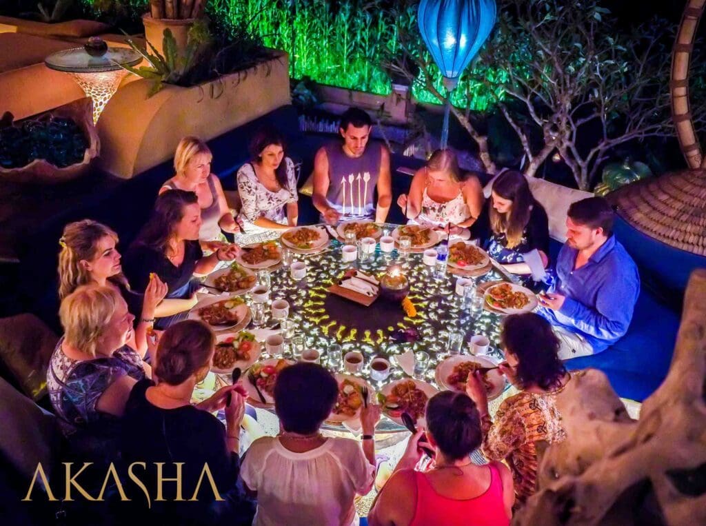 akasha-round-table-dining-experience